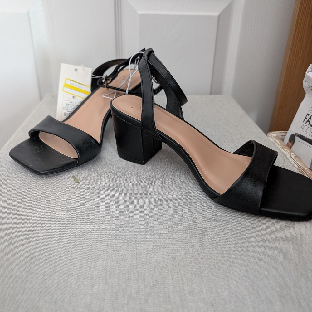 Elegant Black Women's Block Heel Sandals